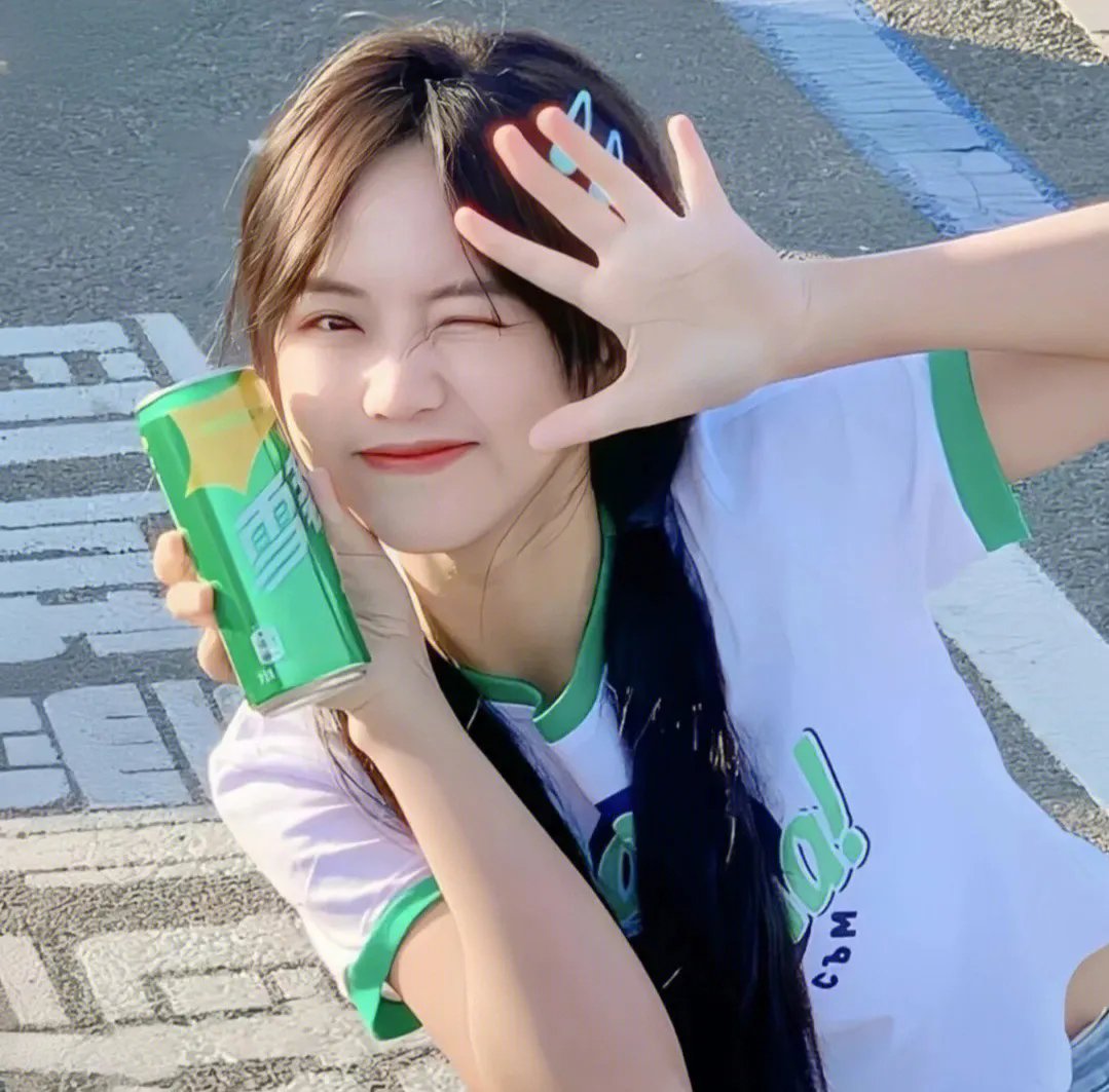 攻略三年半，系统说我搞错对象